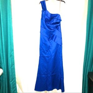 VERA WANG Sapphire Dress